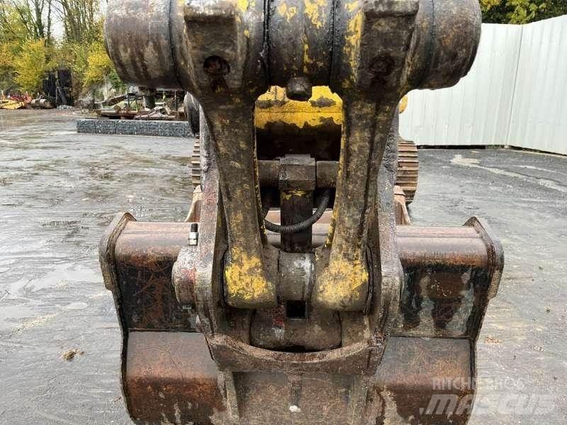 Komatsu PC160LC-7K Pásová rýpadla