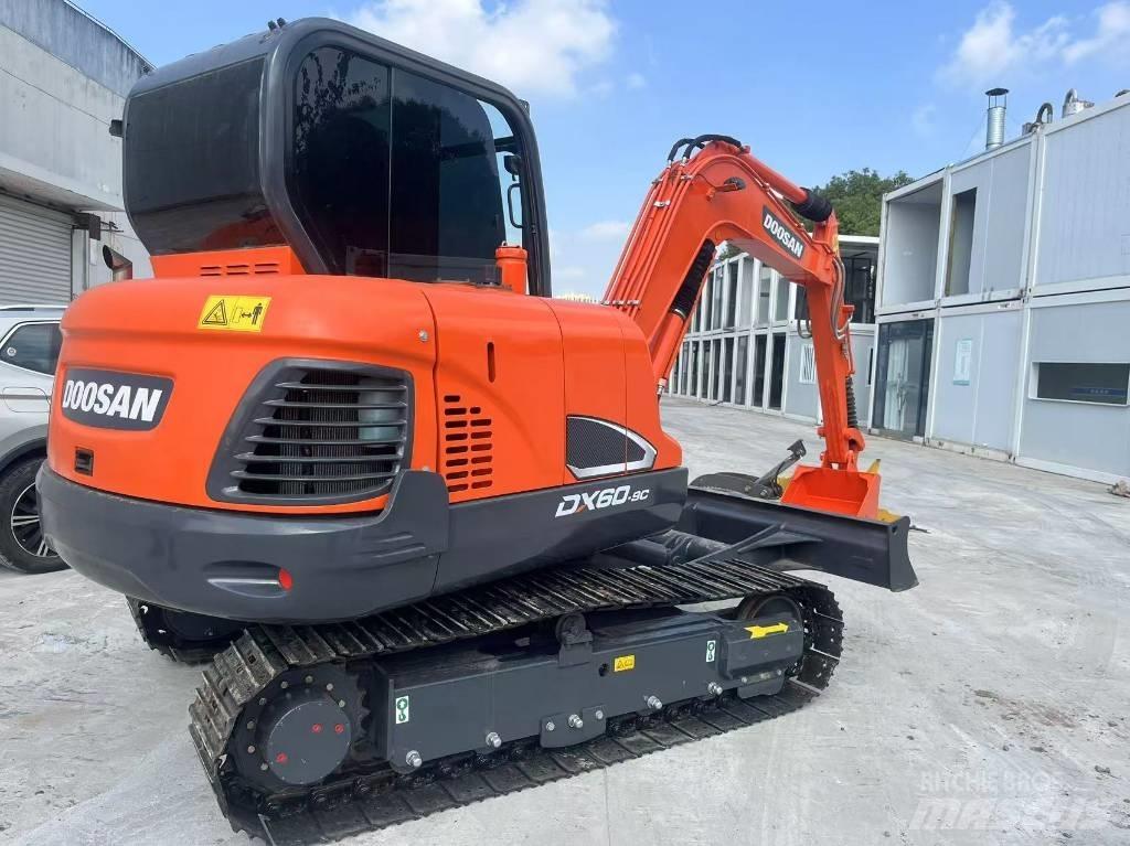 Doosan DX 60-9 C Mini rýpadla < 7t