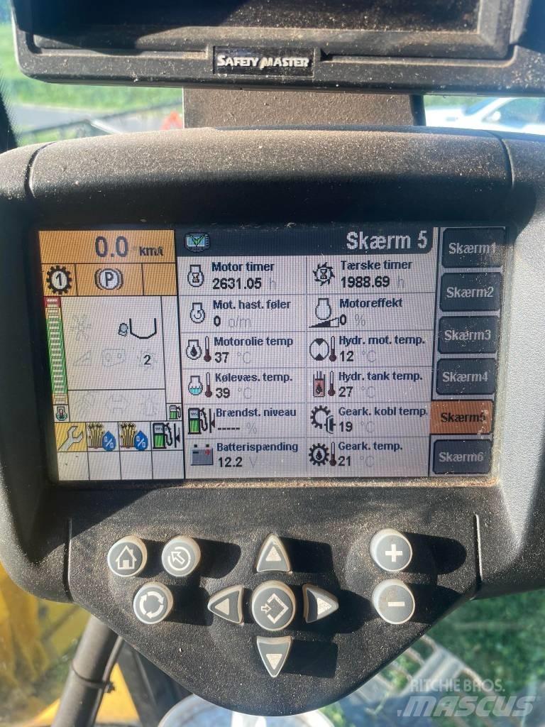 New Holland CX 8090 Sklízecí mlátičky
