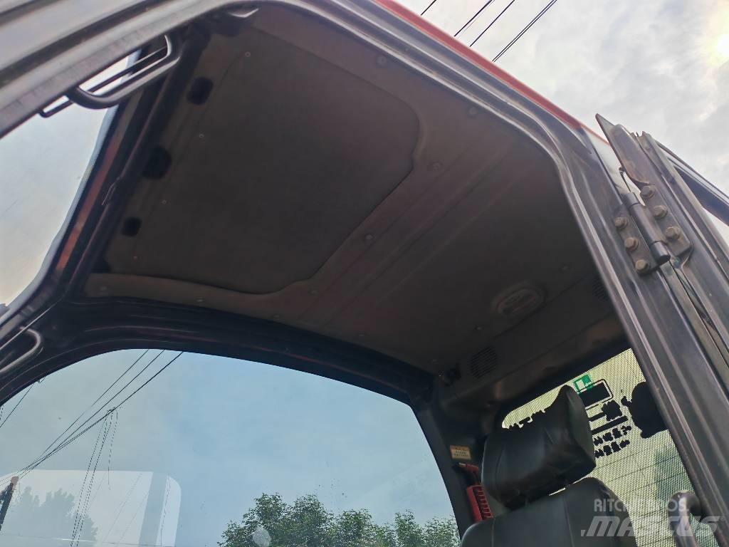Doosan DX75 Midi rýpadla 7t - 12t