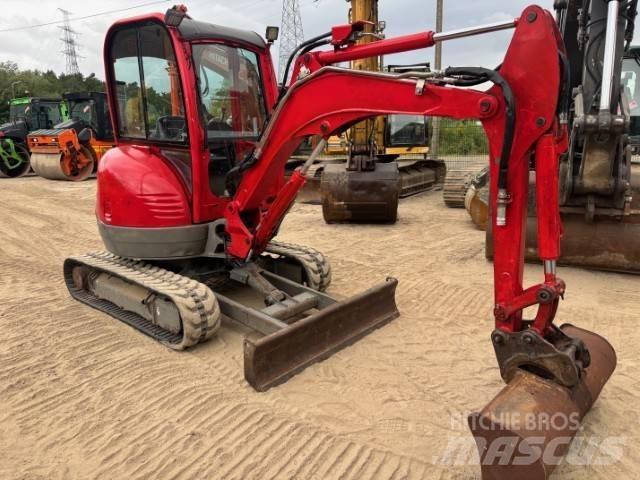 JCB 8025 Mini rýpadla < 7t