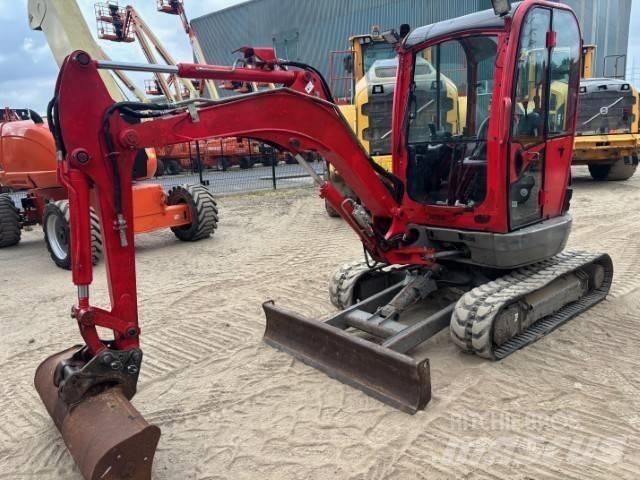 JCB 8025 Mini rýpadla < 7t