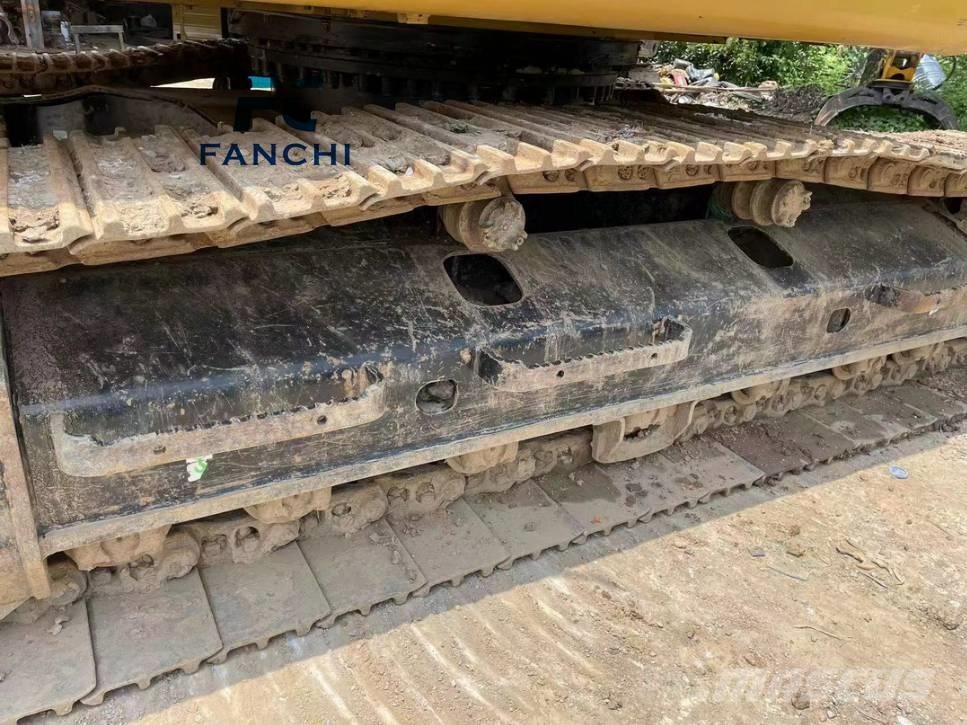 CAT 320 GC Pásová rýpadla