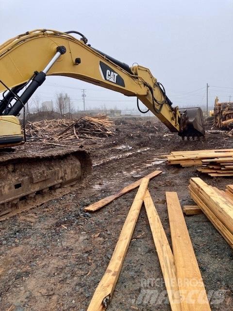 CAT 330 D Pásová rýpadla