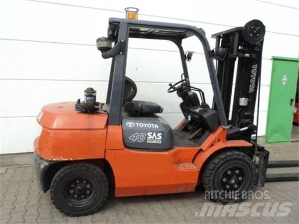 Toyota 02-7FD35 Dieselové vozíky