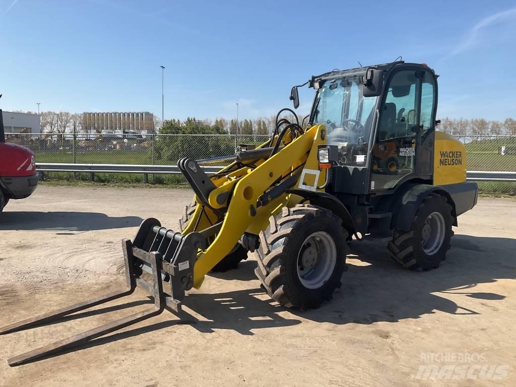 Wacker Neuson WL 70 Kolové nakladače
