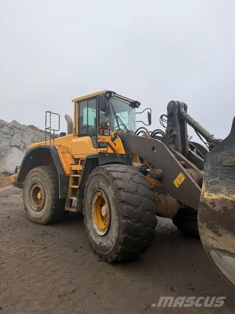Volvo L180F Kolové nakladače