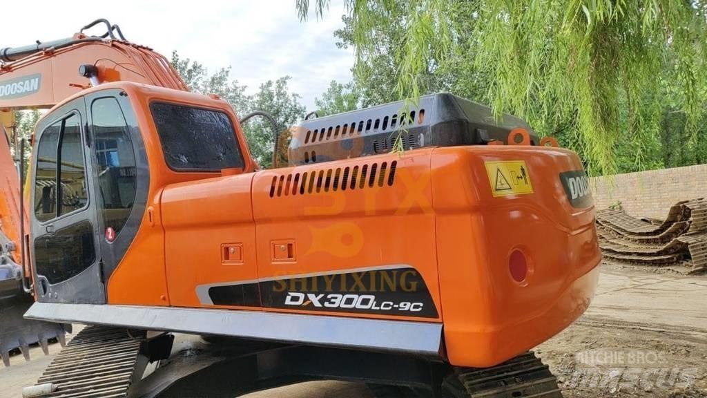 Doosan DX300LC-9C Pásová rýpadla