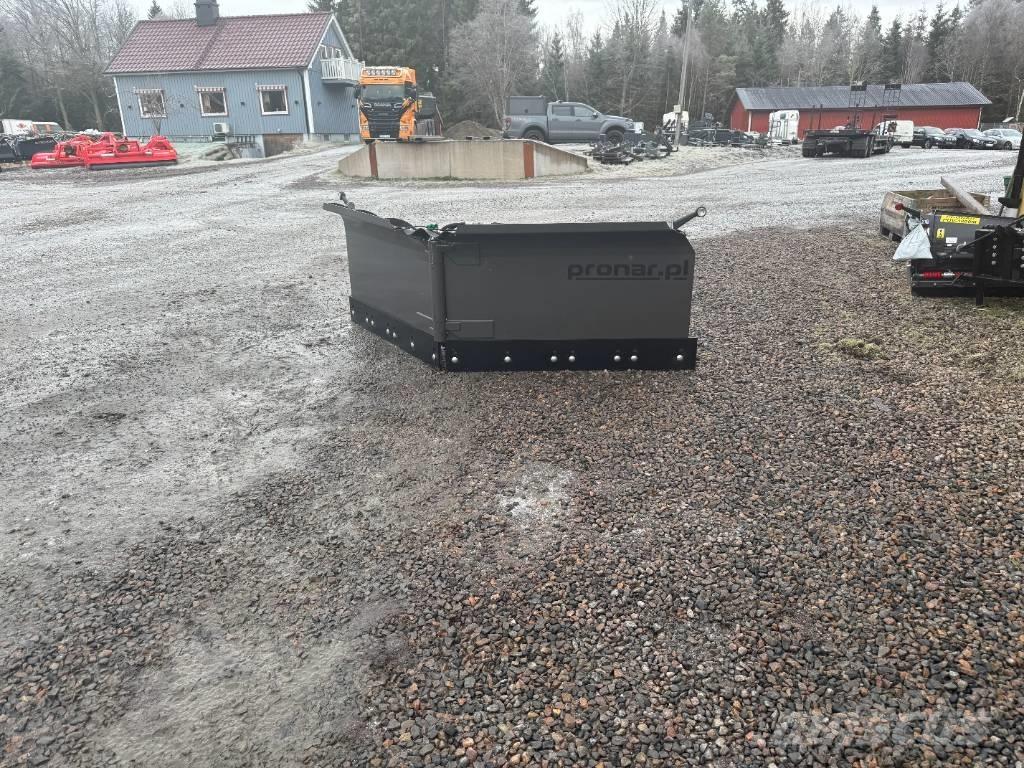 Pronar PUV 3300 Sněžné pluhy, přední sněhové radlice