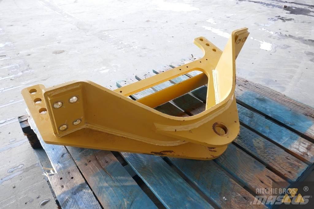 CAT 140M3 Drawbar Doprava – ostatní