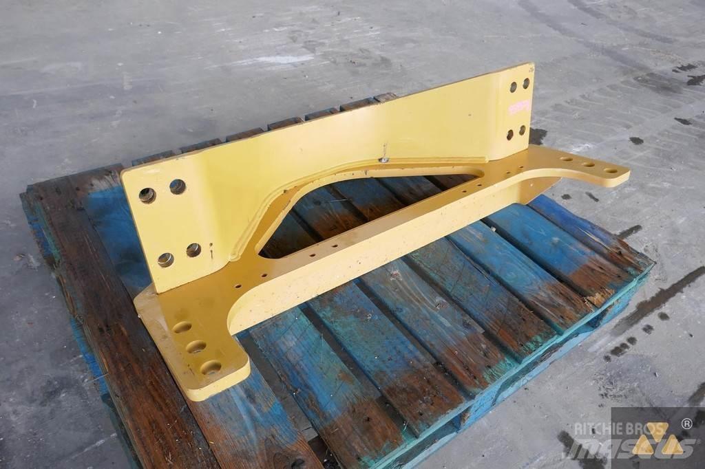 CAT 140M3 Drawbar Doprava – ostatní