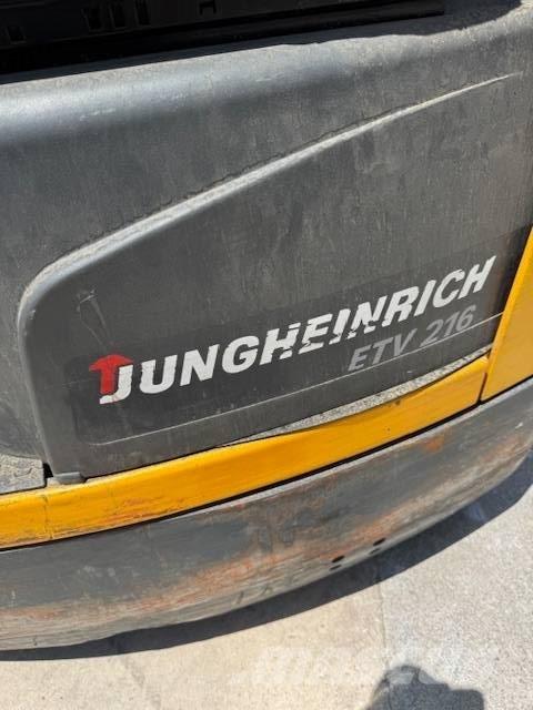 Jungheinrich ETV 216 Retraky