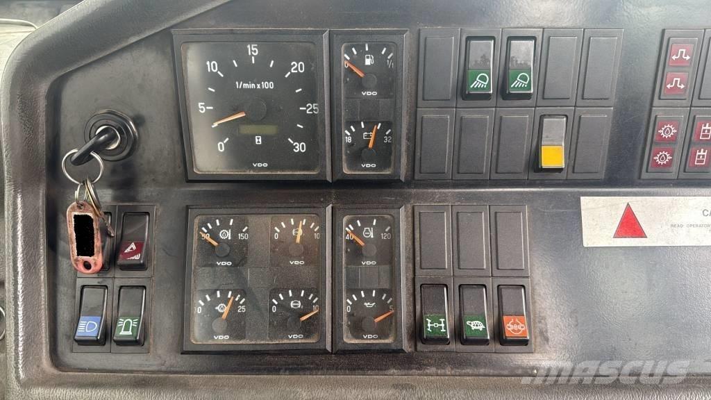 Kalmar TRX 182 Terminálový tahač