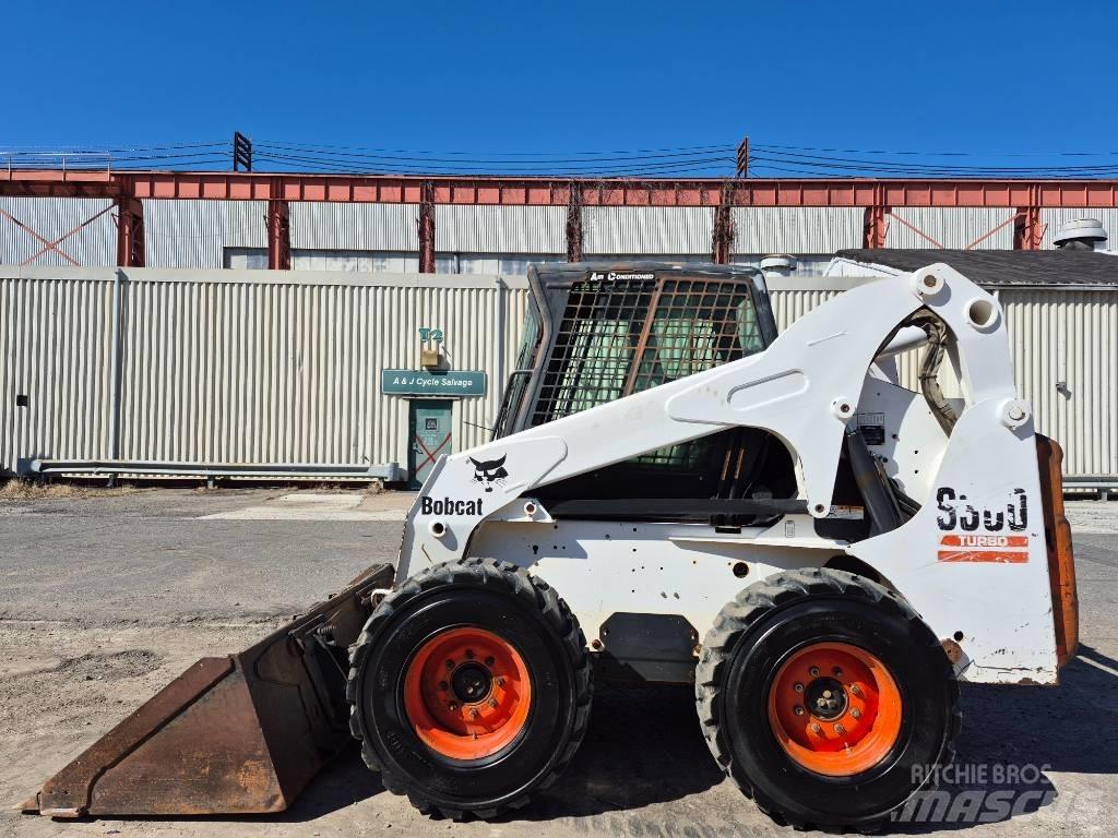 Bobcat S 300 Smykem řízené nakladače