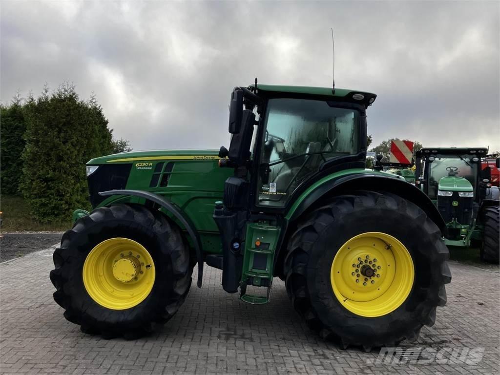 John Deere 6230R Traktory