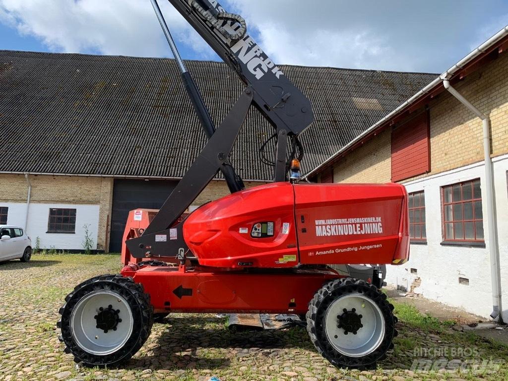 Manitou 220TJ+ Teleskopické plošiny