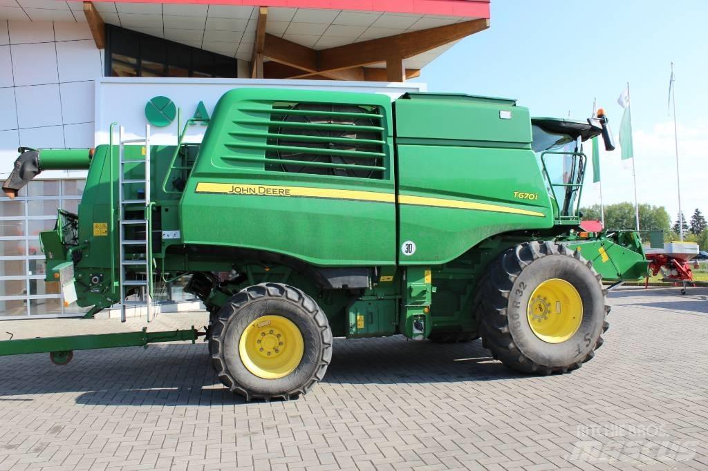 John Deere T 670 i Sklízecí mlátičky