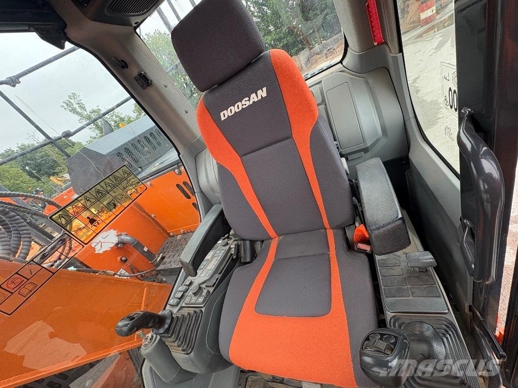 Doosan DX140LCR-5 Pásová rýpadla