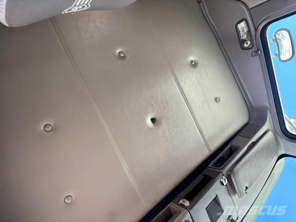 Kenworth T 800 Tahače