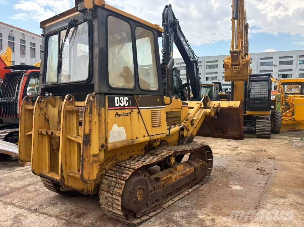 CAT D3C Pásové dozery