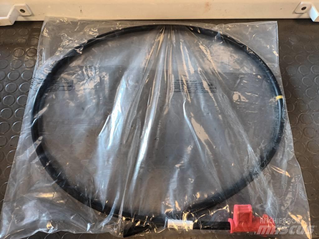 Volvo PIPE 21872077 Doprava – ostatní