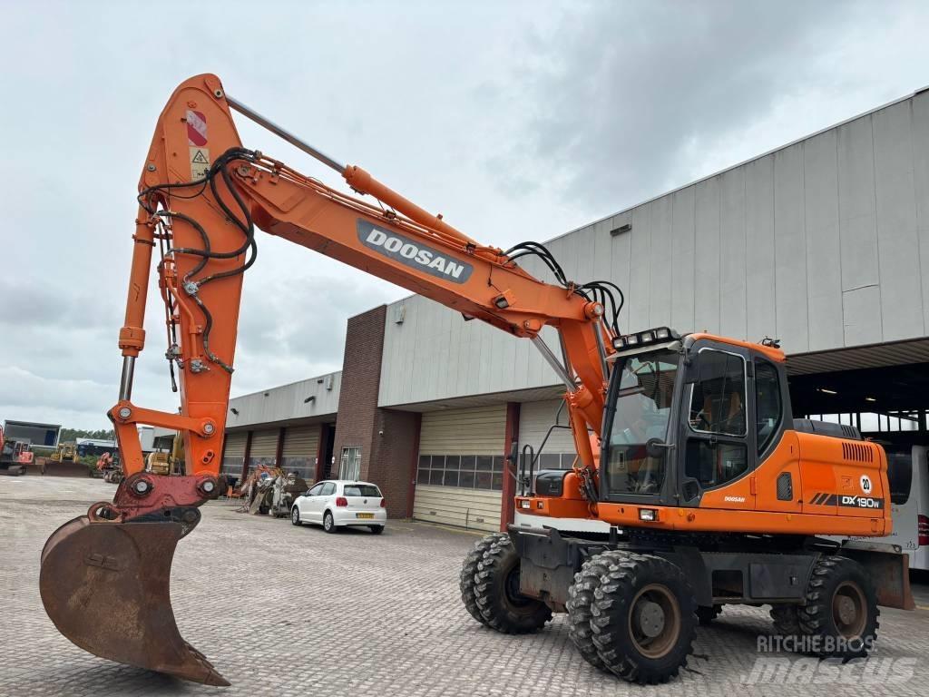 Doosan DX 190 W Kolová rýpadla