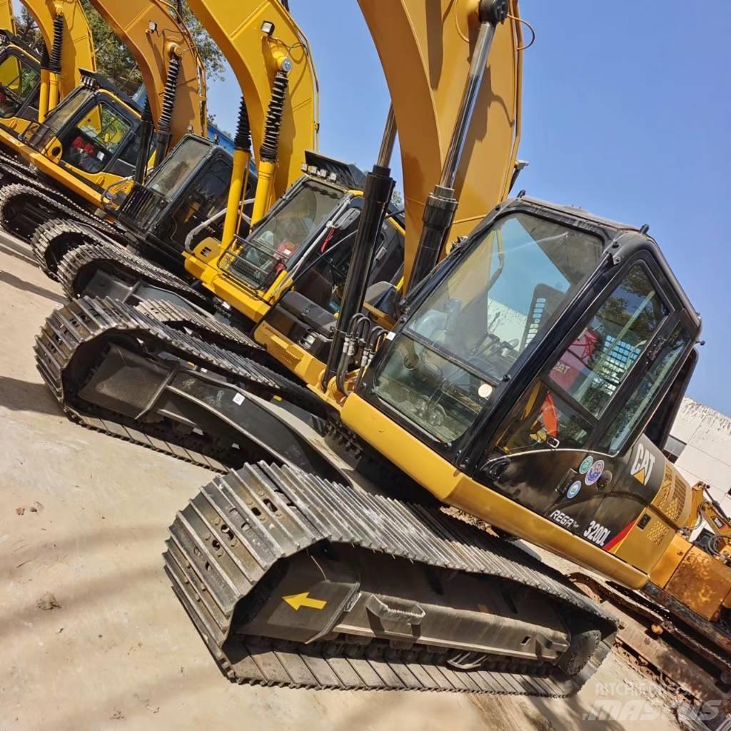 CAT 320 D Pásová rýpadla