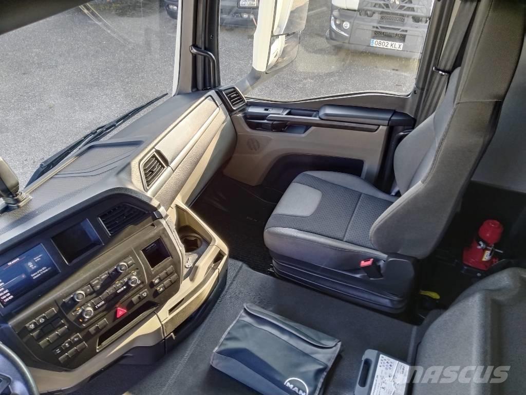 MAN TGS 26.360 Skříňová nástavba