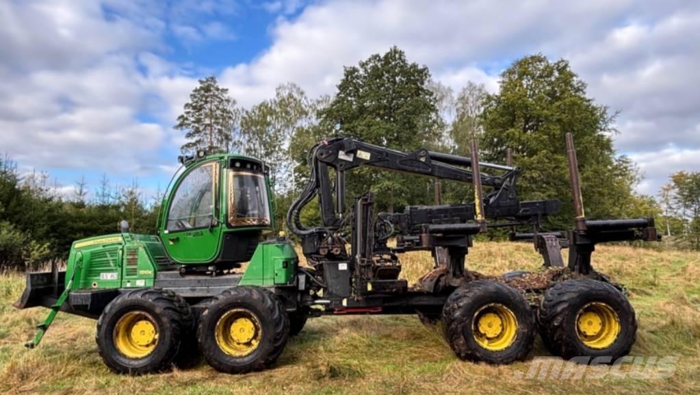 John Deere 1510 E Vyvážecí traktory