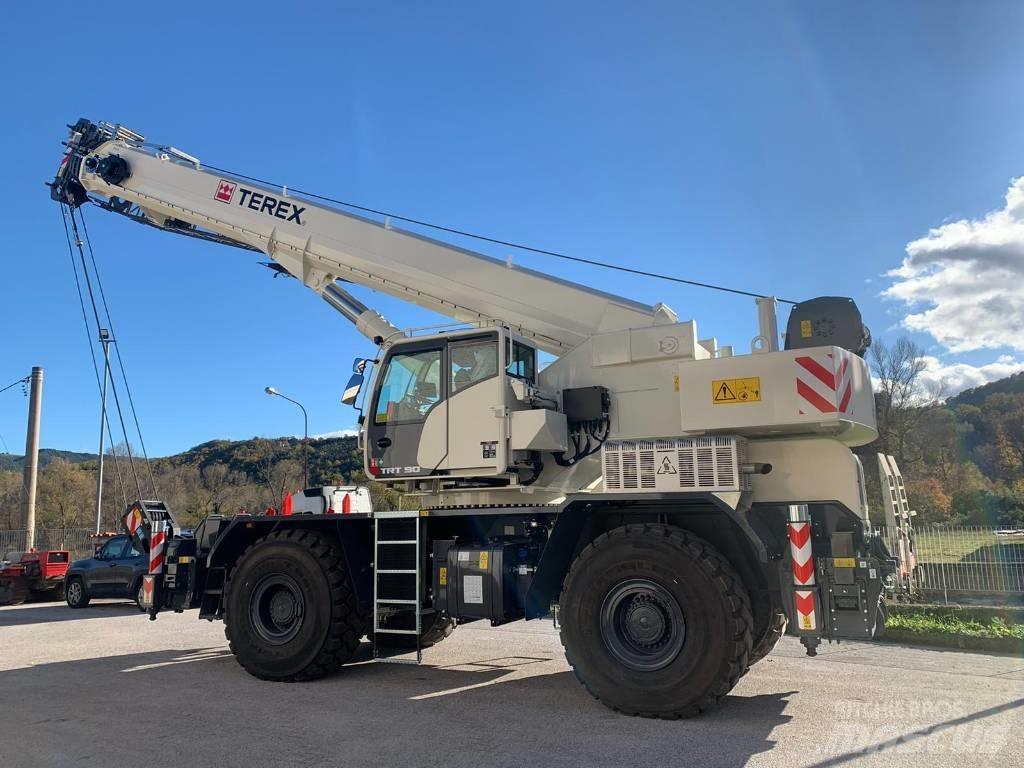 Terex TRT90 Jeřáby pro těžký terén