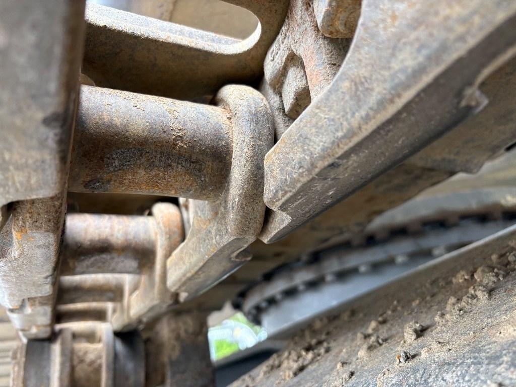 Volvo EC 200 Pásová rýpadla