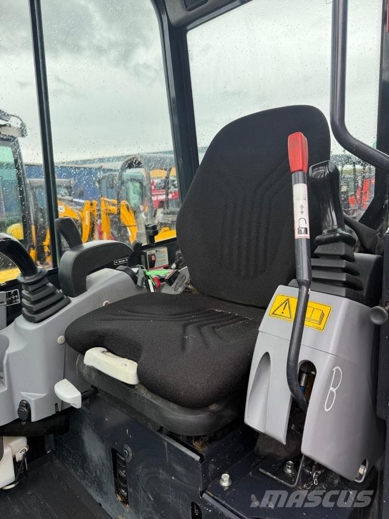 Kubota U 27-4 Mini rýpadla < 7t