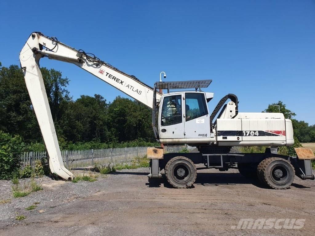 Atlas 1704 M Stroje pro manipulaci s odpadem