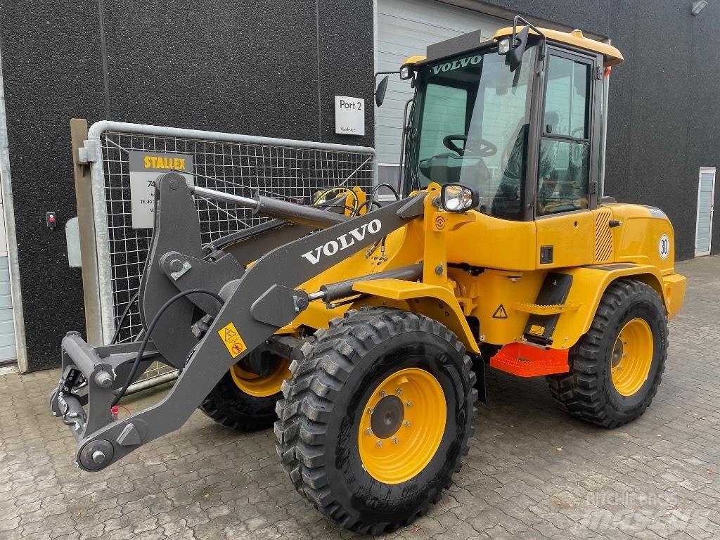 Volvo L30GS / HS Mininakladače