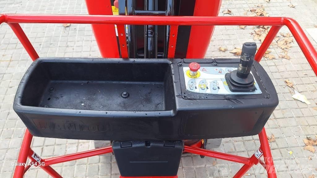 Manitou 100 VJR Vertikální sloupové výtahy