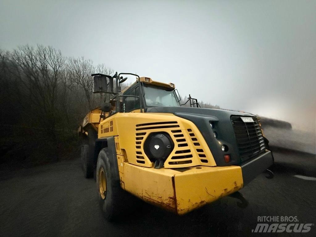 Komatsu HM 400-5 Kloubové dempry