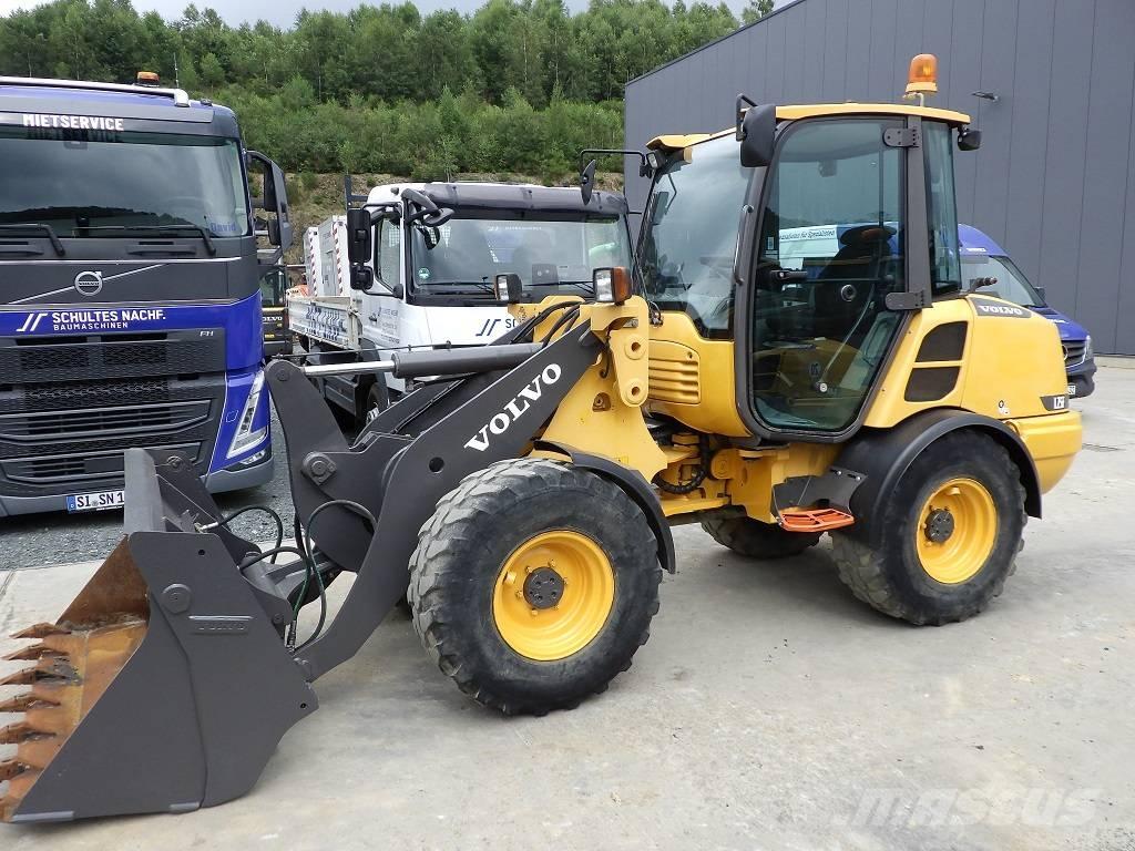 Volvo L 25 F Kolové nakladače