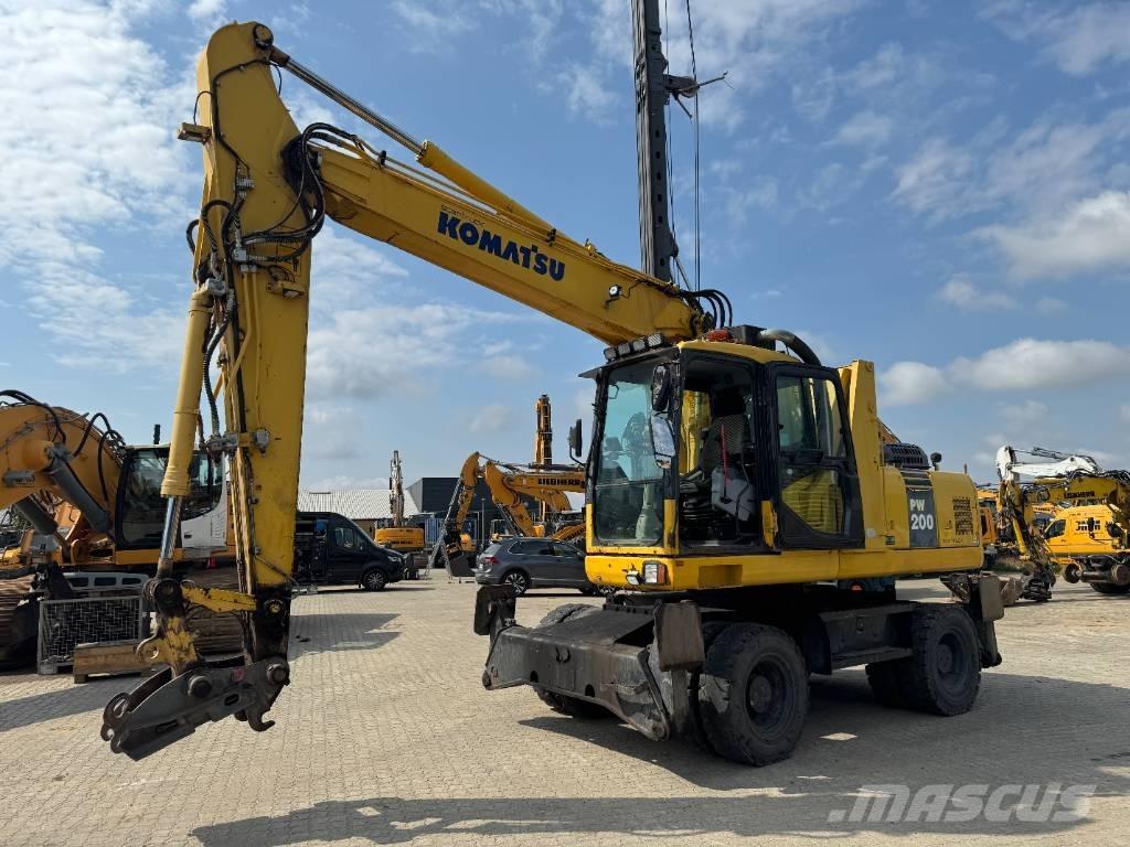 Komatsu PW 200-7 Kolová rýpadla