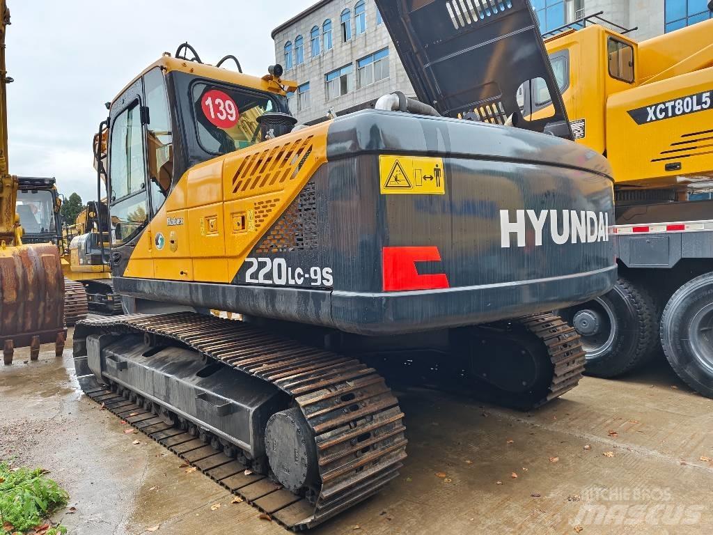 Hyundai R220LC-9S Pásová rýpadla