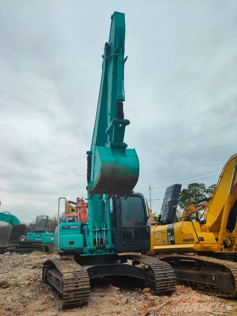 Kobelco SK 210 D Pásová rýpadla
