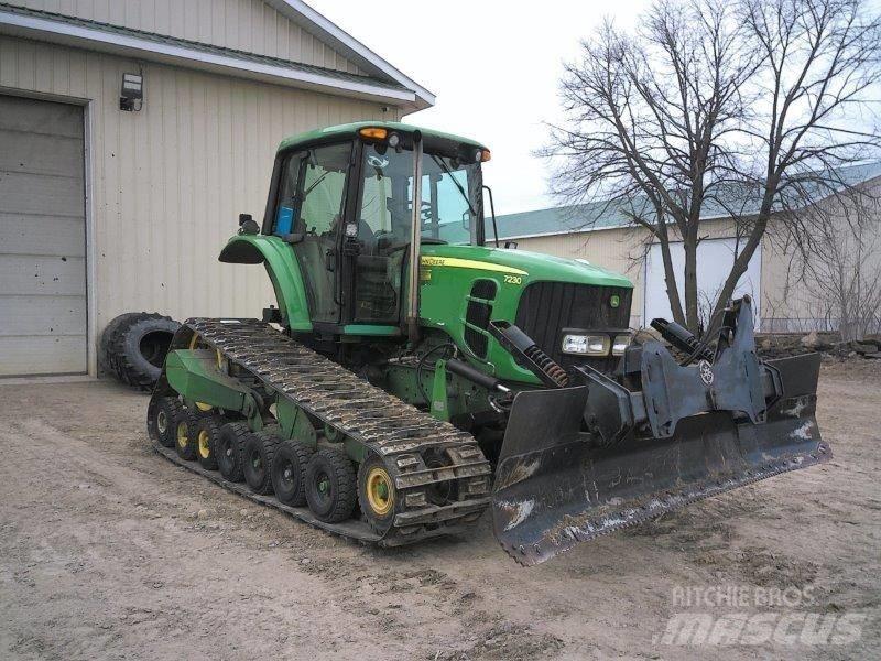 John Deere 7230 Traktory