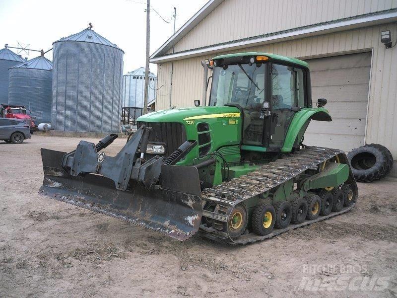 John Deere 7230 Traktory