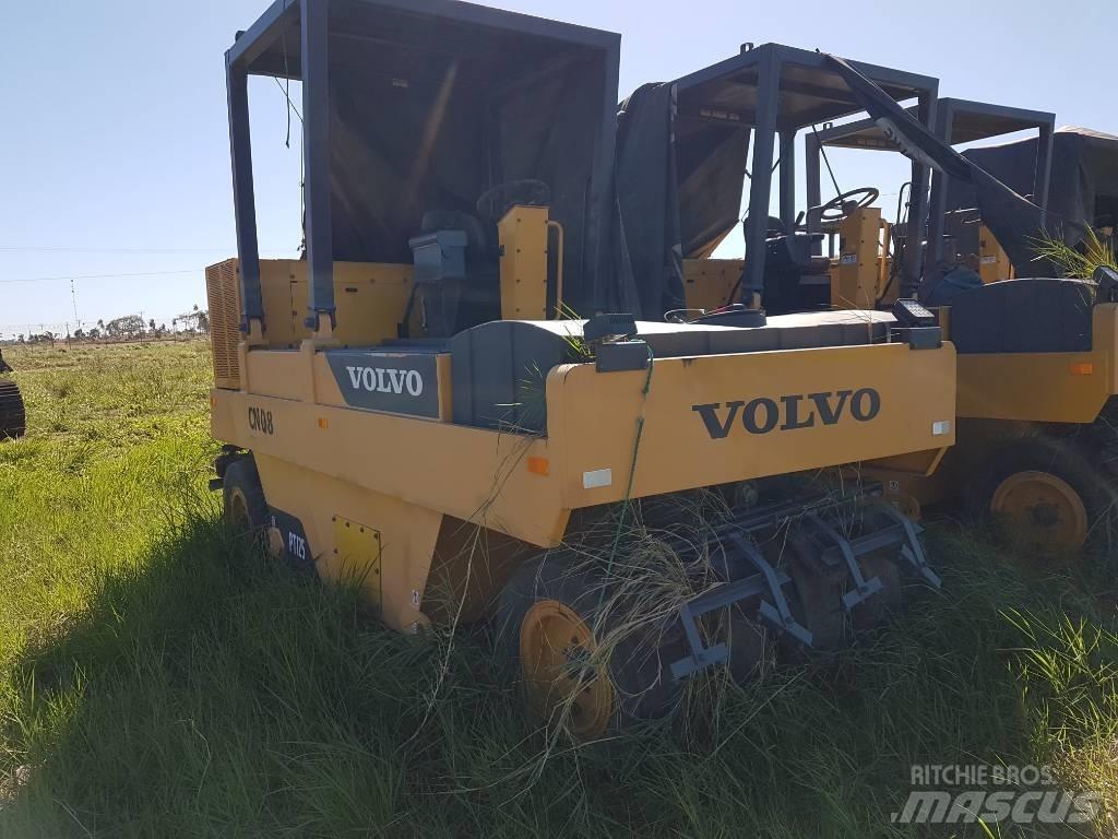 Volvo PT 125 Půdní kompaktory