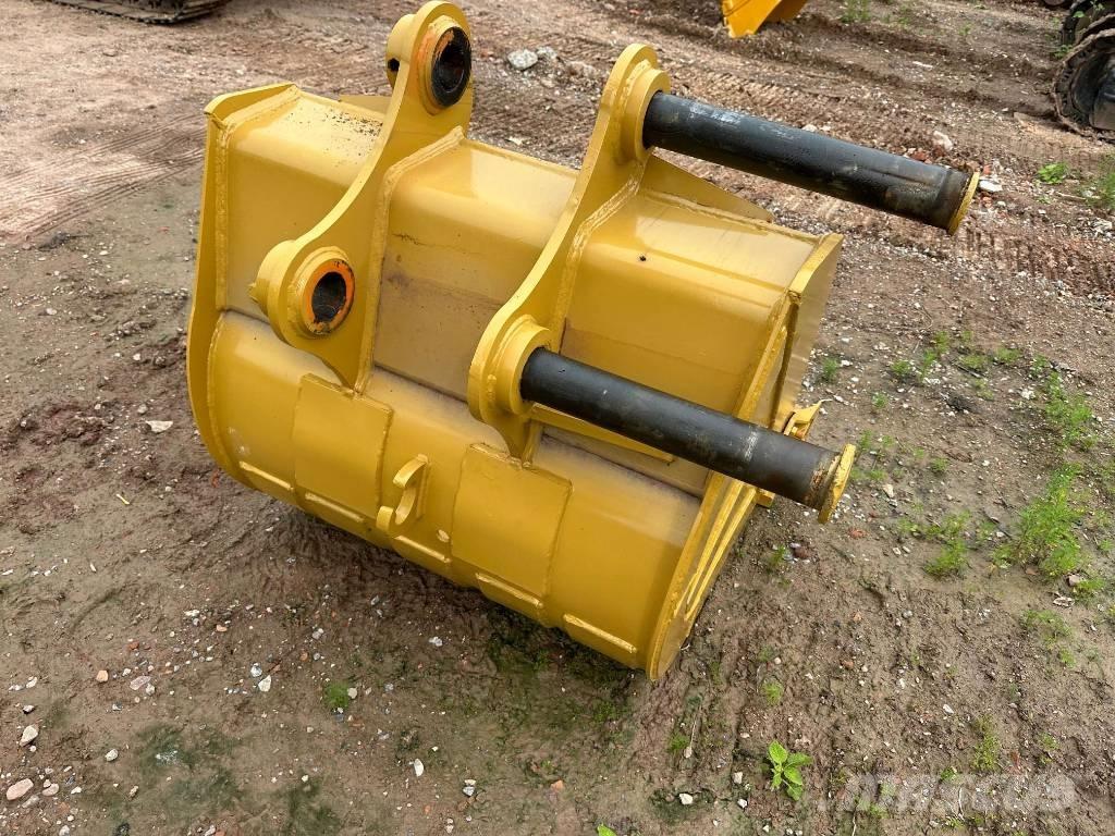CAT 320 D L Pásová rýpadla