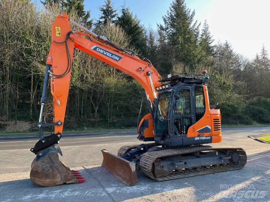 Develon DX140LCR-7 Pásová rýpadla