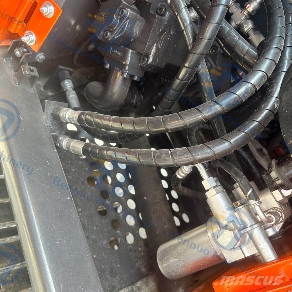Hitachi ZX70 Pásová rýpadla