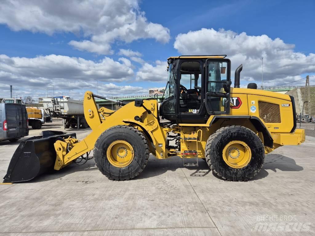 CAT 926M Kolové nakladače