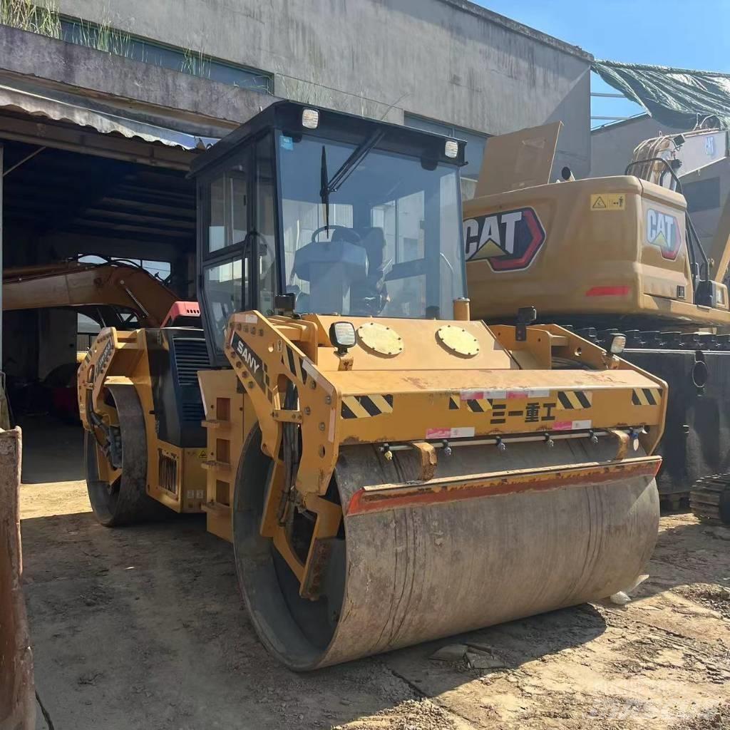 Sany STR 130 C-8S Tandemové válce