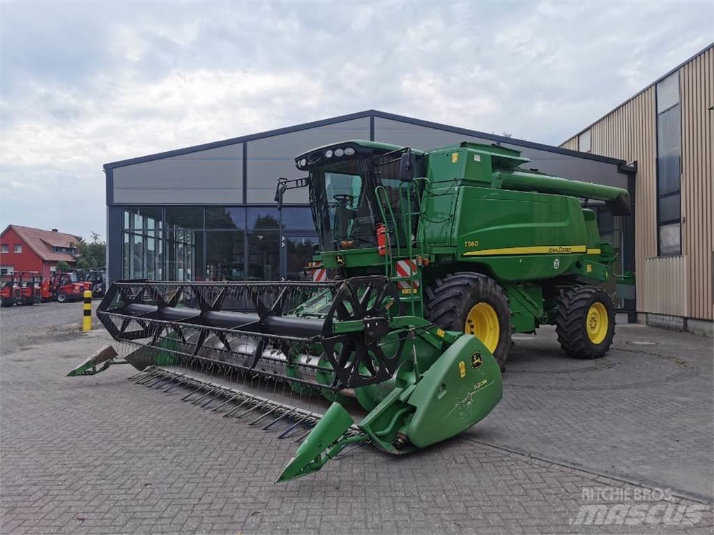 John Deere T560 Sklízecí mlátičky