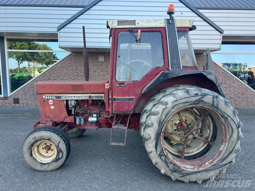 International 844xl Traktory